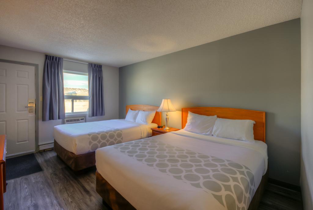 Econo Lodge Regina Exterior photo