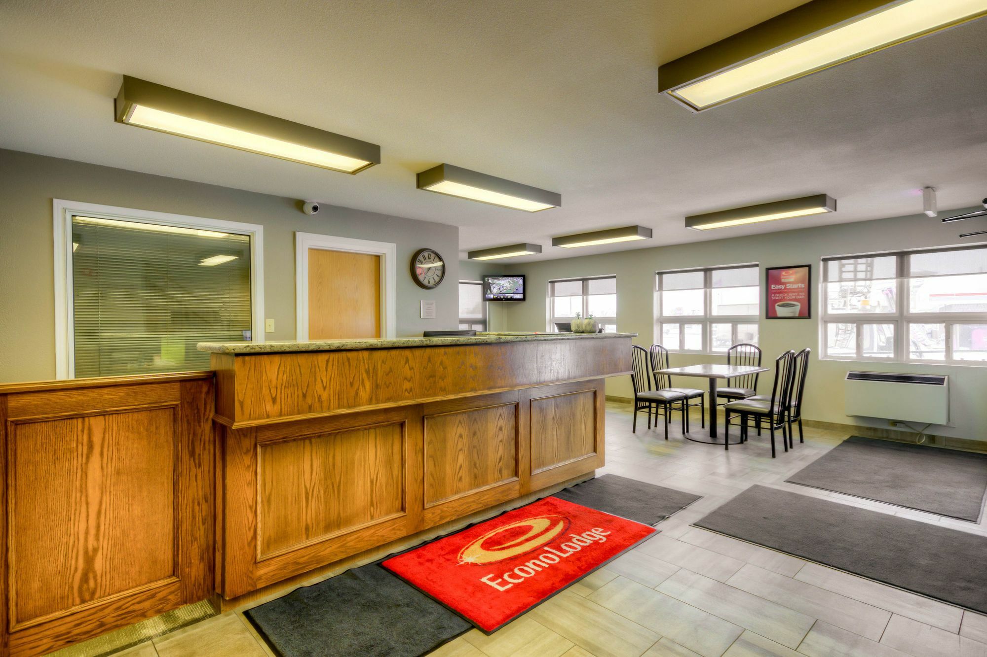 Econo Lodge Regina Exterior photo